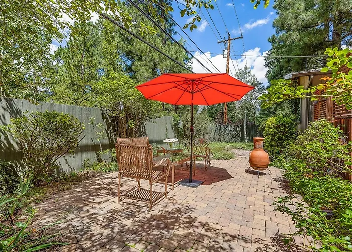 Captivating Continental Country Club Retreat With 4 Bdr And Spacious Deck! Flagstaff
